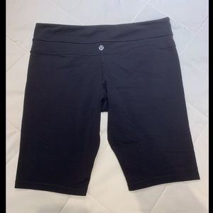 Lululemon Legging shorts